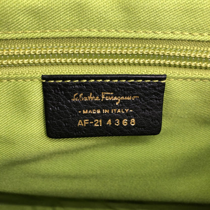 Salvatore Ferragamo Gancini Shoulder bag Black Vintage hrpw36