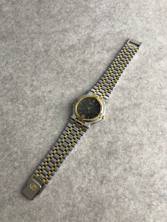 GUCCI Logo Quartz Watch Silver×Gold 9000M Vintage tr37i6