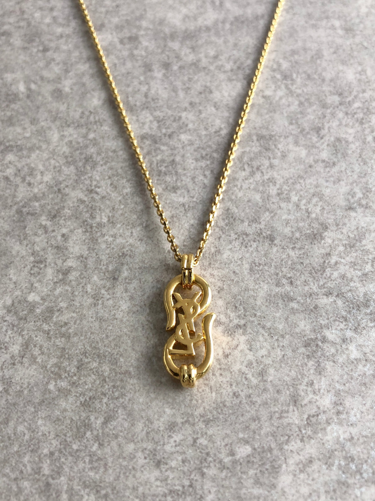 Yves Saint Laurent YSL Logo Motif Necklace Gold Vintage bxhwdv