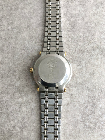 GUCCI Logo Watch Silver×Gold 9000L Vintage 4ba7ce