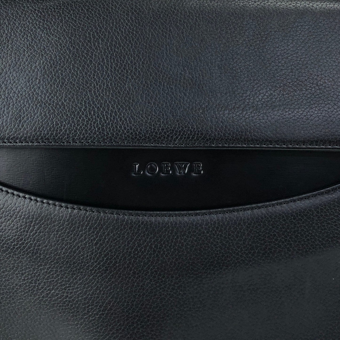LOEWE Logo Embossed Shoulder bag Black Vintage mxivwm