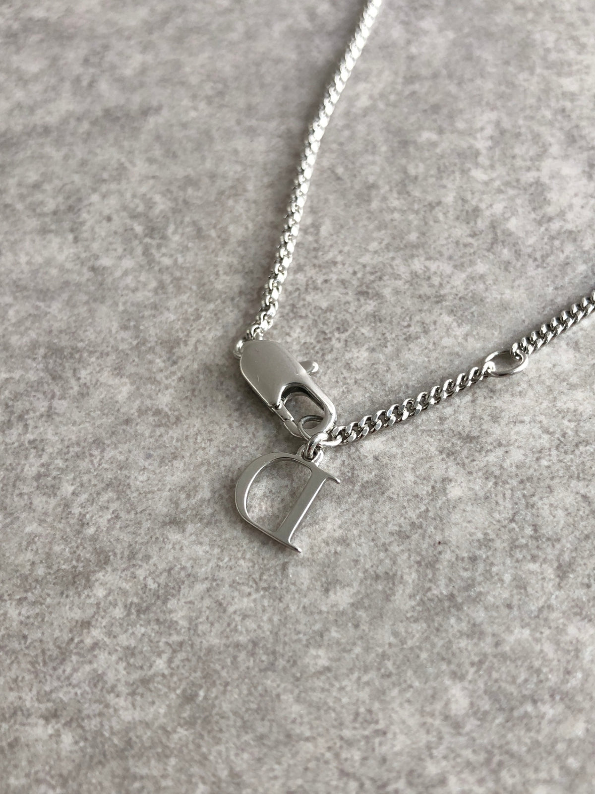 Christian Dior Logo Horseshoe Necklace Silver Vintage 7tfa27