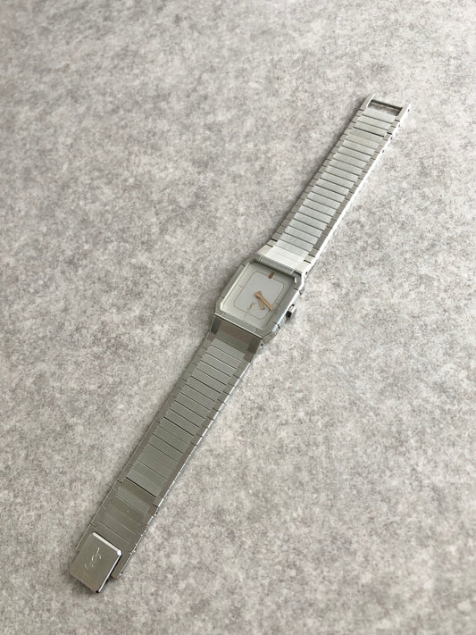 Yves Saint Laurent YSL Logo Watch Silver 4-108019TA Vintage pg8xvz