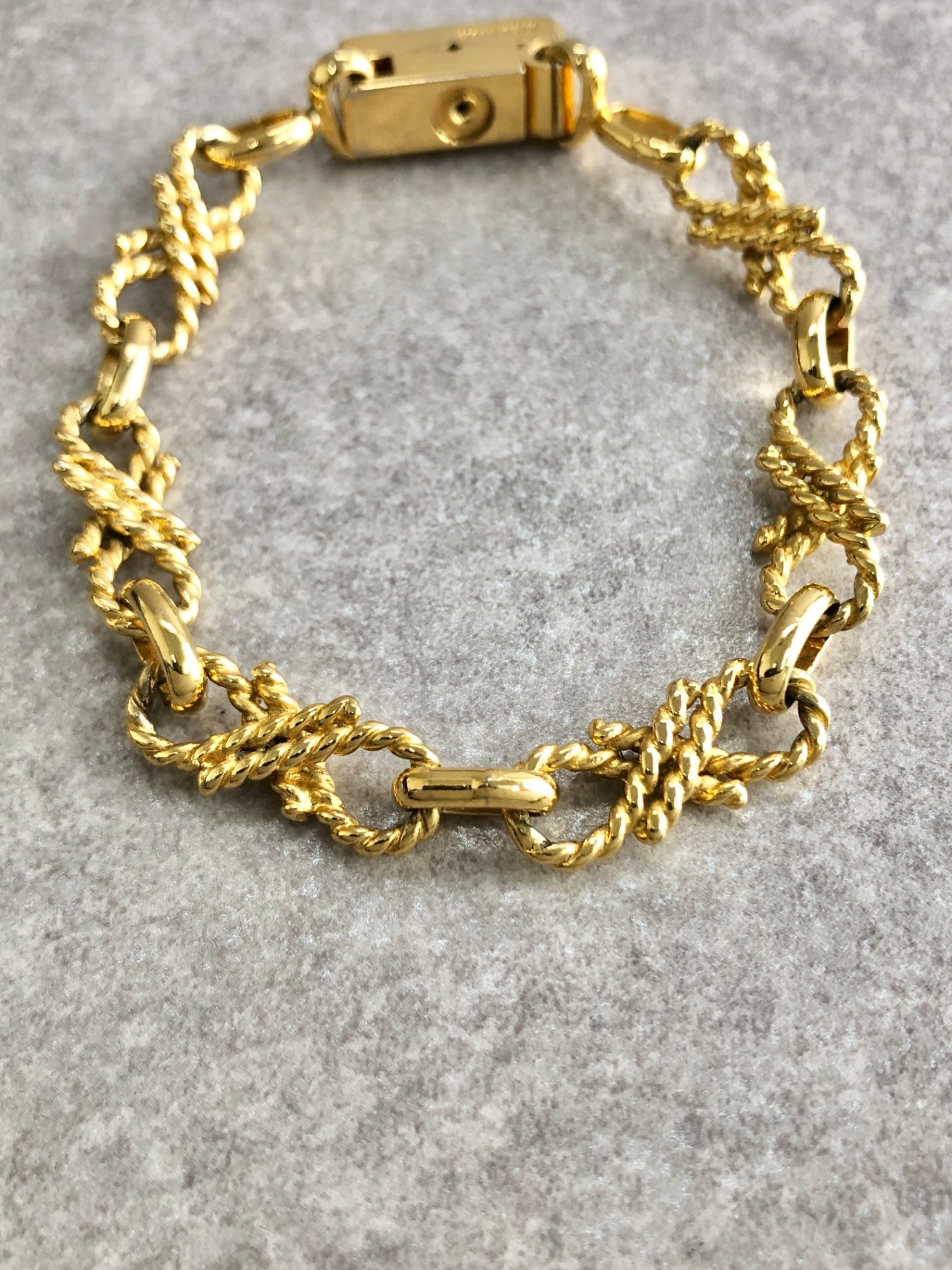 CELINE Logo Bracelet Gold Vintage z48fez