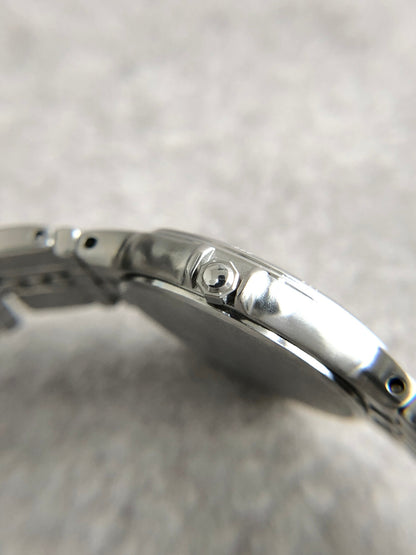 Yves Saint Laurent Logo Quartz Watch Silver×Black 9616-H18636 Vintage gzdk85