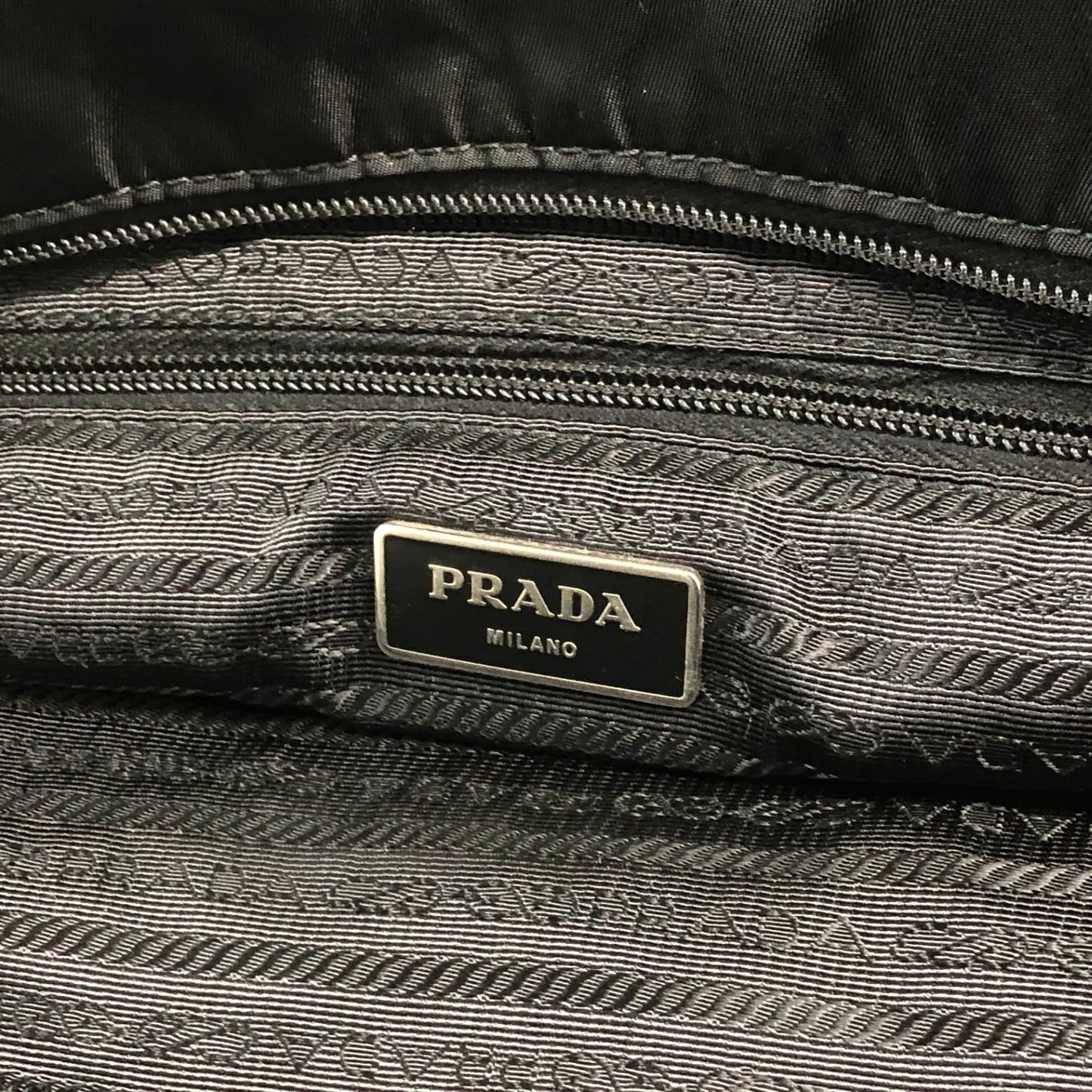 PRADA Triangle Logo Front Pocket Totebag Black Vintage p2sa5n