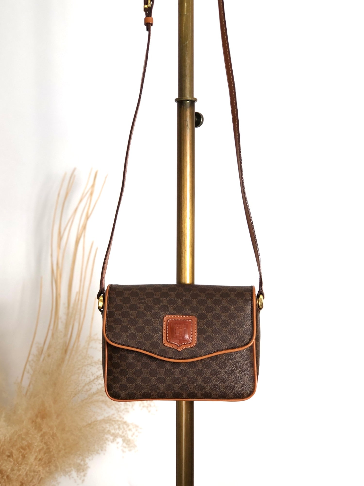 Shoulder bags – VintageShop solo