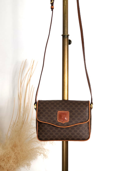 CELINE Macadam Blason Shoulder bag Brown Vintage bgeuwn