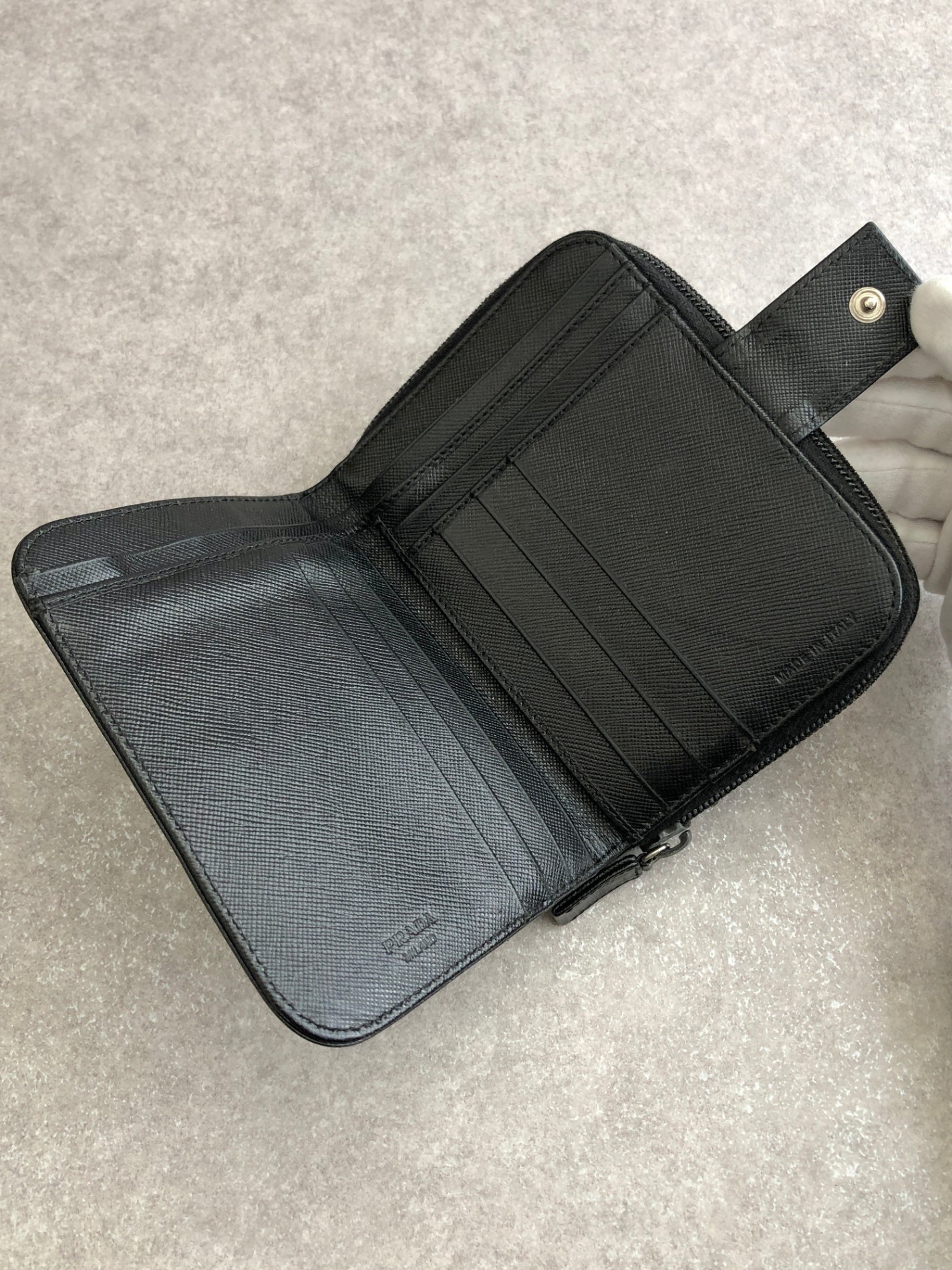 PRADA Triangle Logo Folded Wallet Black Vintage pjch8z