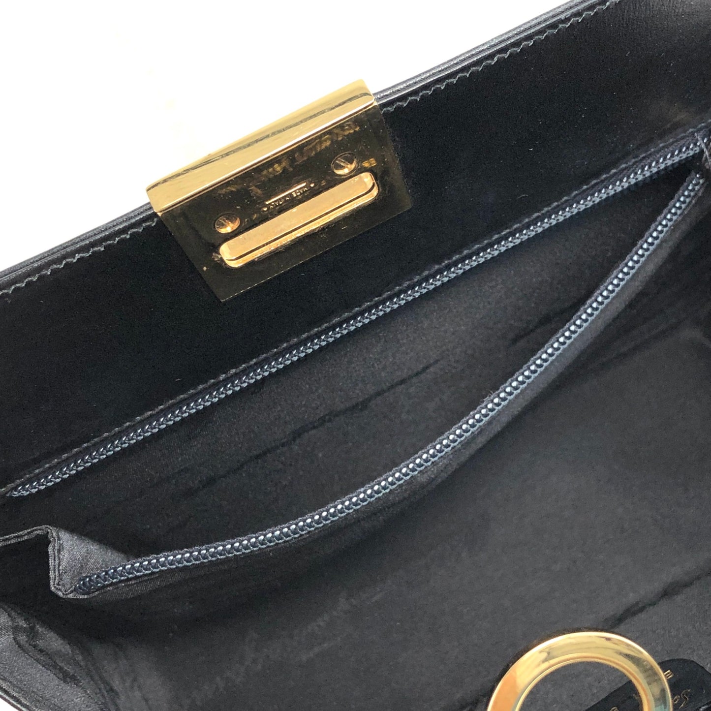 Salvatore Ferragamo Gancini Chain Shoulder bag Black Vintage 2uxfwy