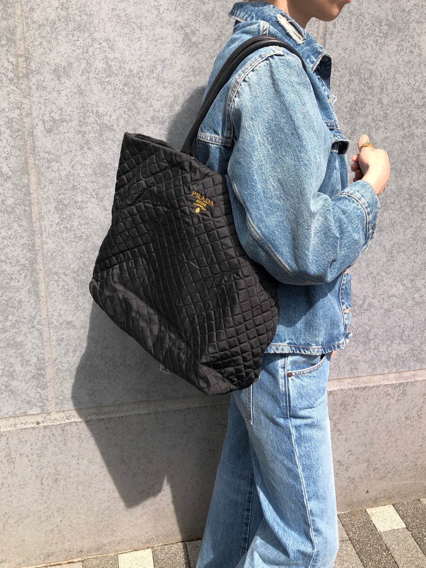 PRADA Logo Totebag Black Vintage 58xguc