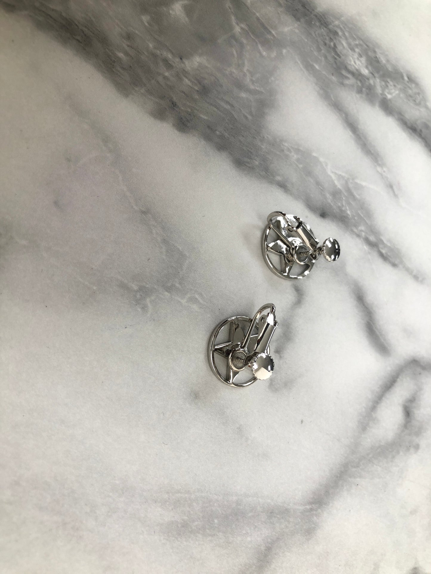 Christian Dior Logo Circle Star Earrings Silver Vintage fkd34r