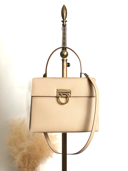 Salvatore Ferragamo Gancini Two-way Handbag Shoulder bag Beige Vintage khdcf6