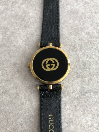 GUCCI Logo Watch Black×Gold Vintage 8bm2vw