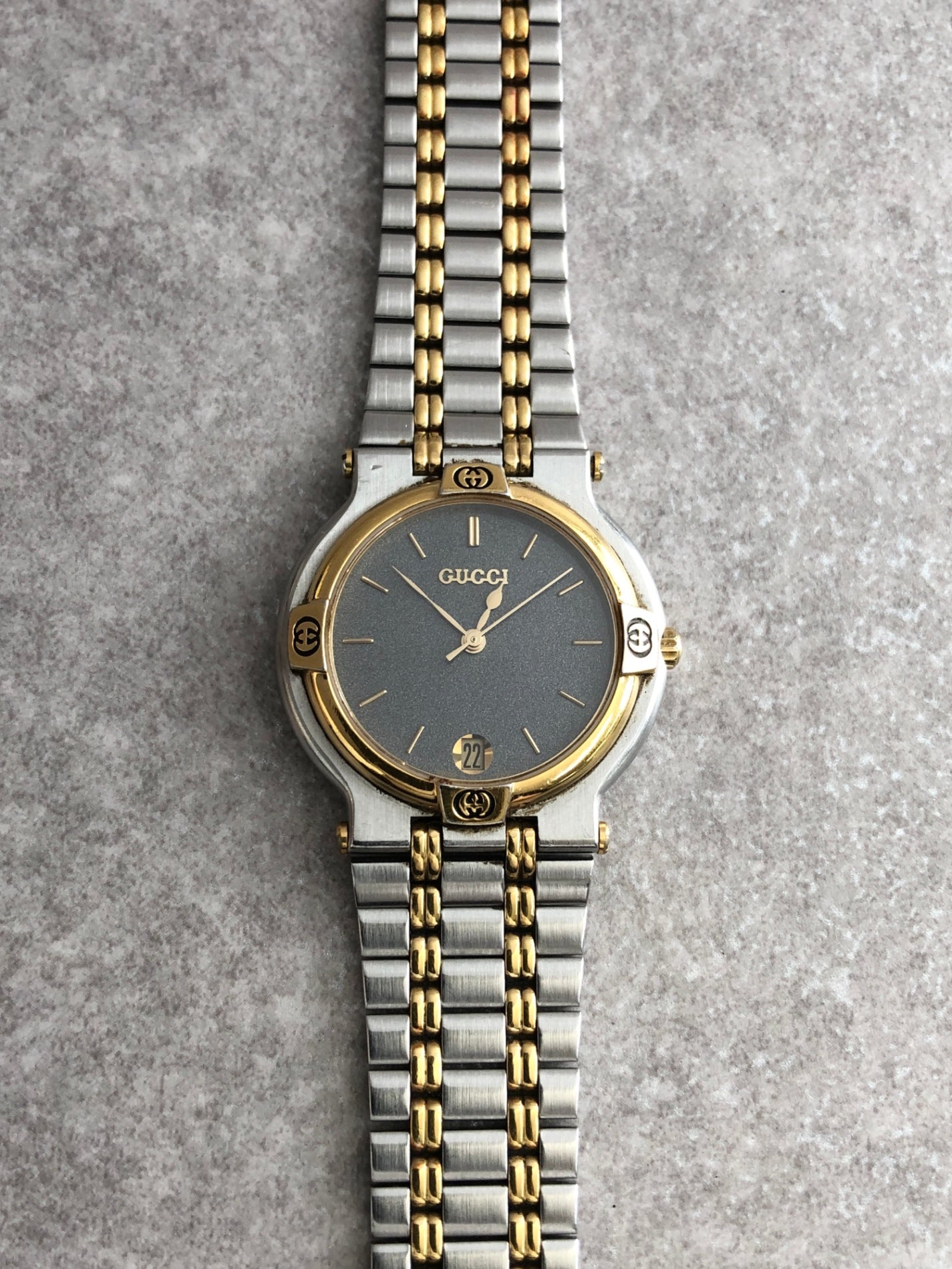 GUCCI Quartz Watch Silver×Gold 9000M Vintage abh865