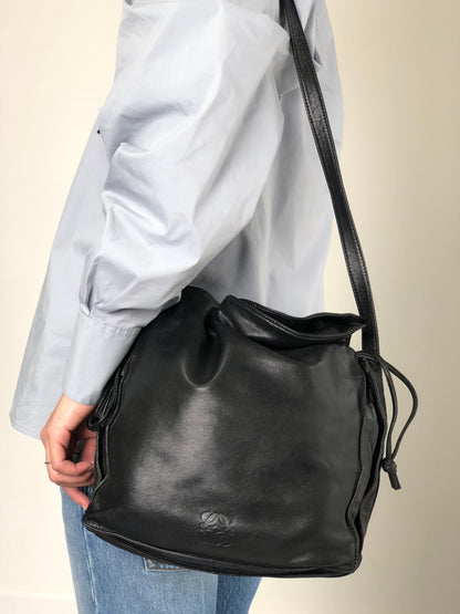 LOEWE Anagram Flamenco Drawstring Shoulder bag Black Vintage ak5uss