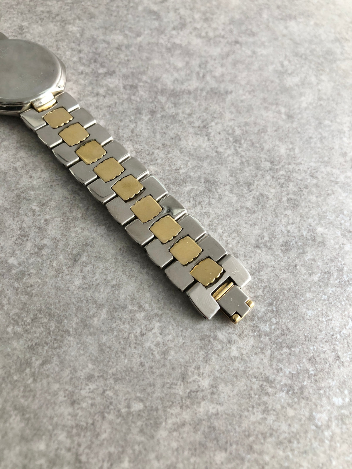 Christian Dior CD Logo Quartz Watch Silver×Gold 45.204 Vintage kh8utm