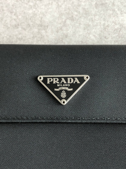 PRADA Triangle Logo Trifold Wallet Black Vintage vyy3iv