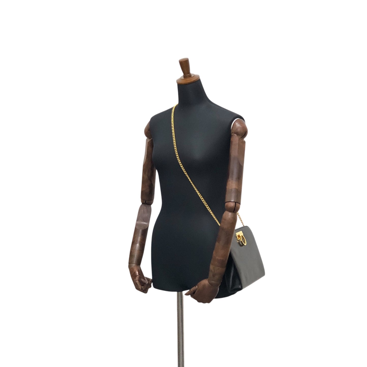 Salvatore Ferragamo Gancini Chain Shoulder bag Black Vintage zhmyy2