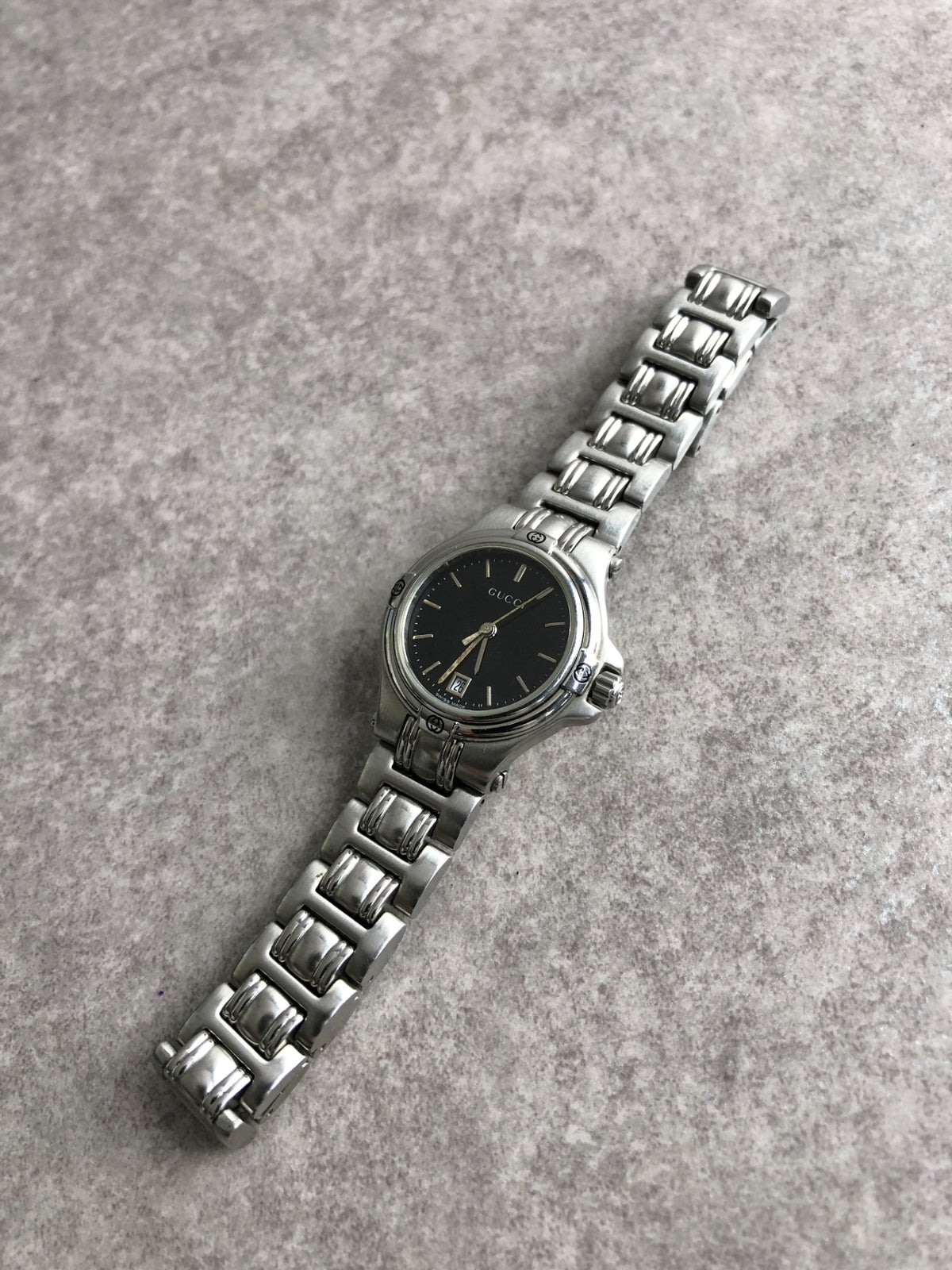 GUCCI Logo Quartz Watch Silver×Black 9040L Vintage z3cdyu