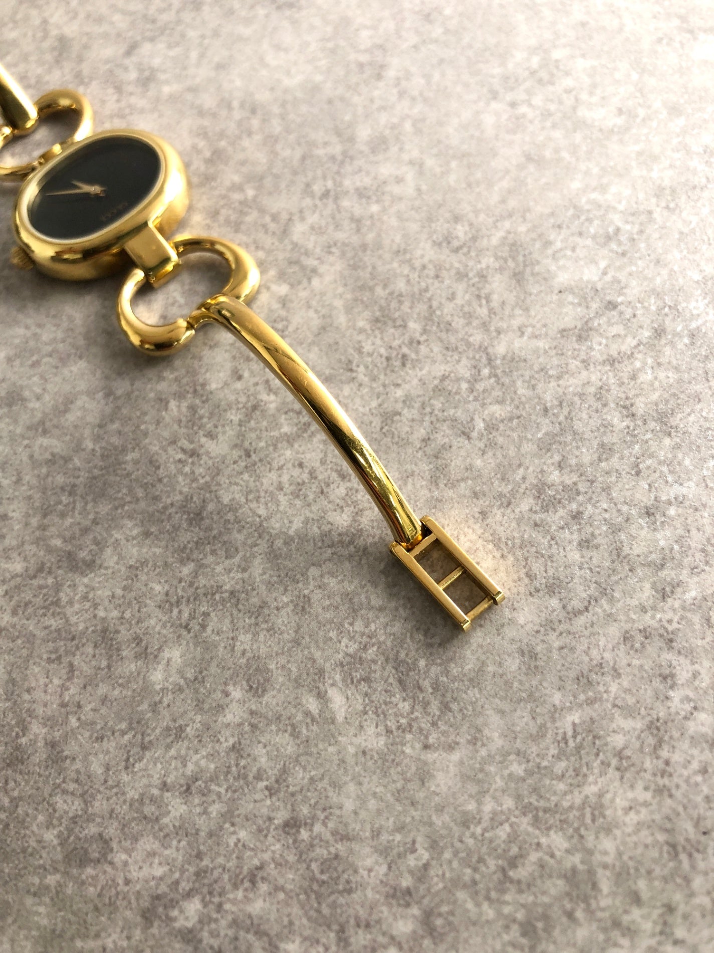 GUCCI Quartz Watch Gold 1600 Vintage 2iuhts