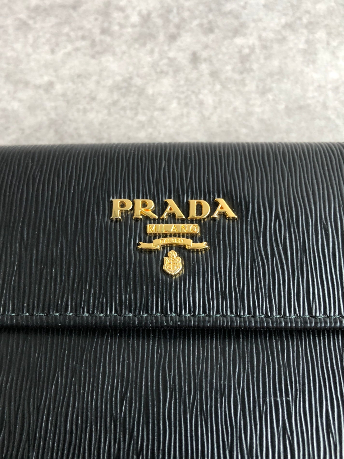 PRADA Logo Long Wallet Black Vintage yvkvsz