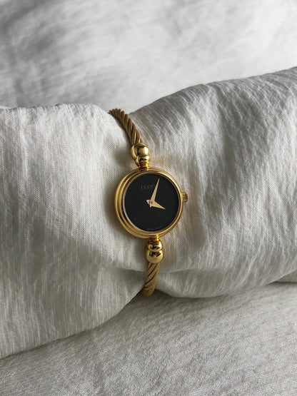 GUCCI Logo Bangle Quartz Watch Gold 2700.2.L Vintage 58benr