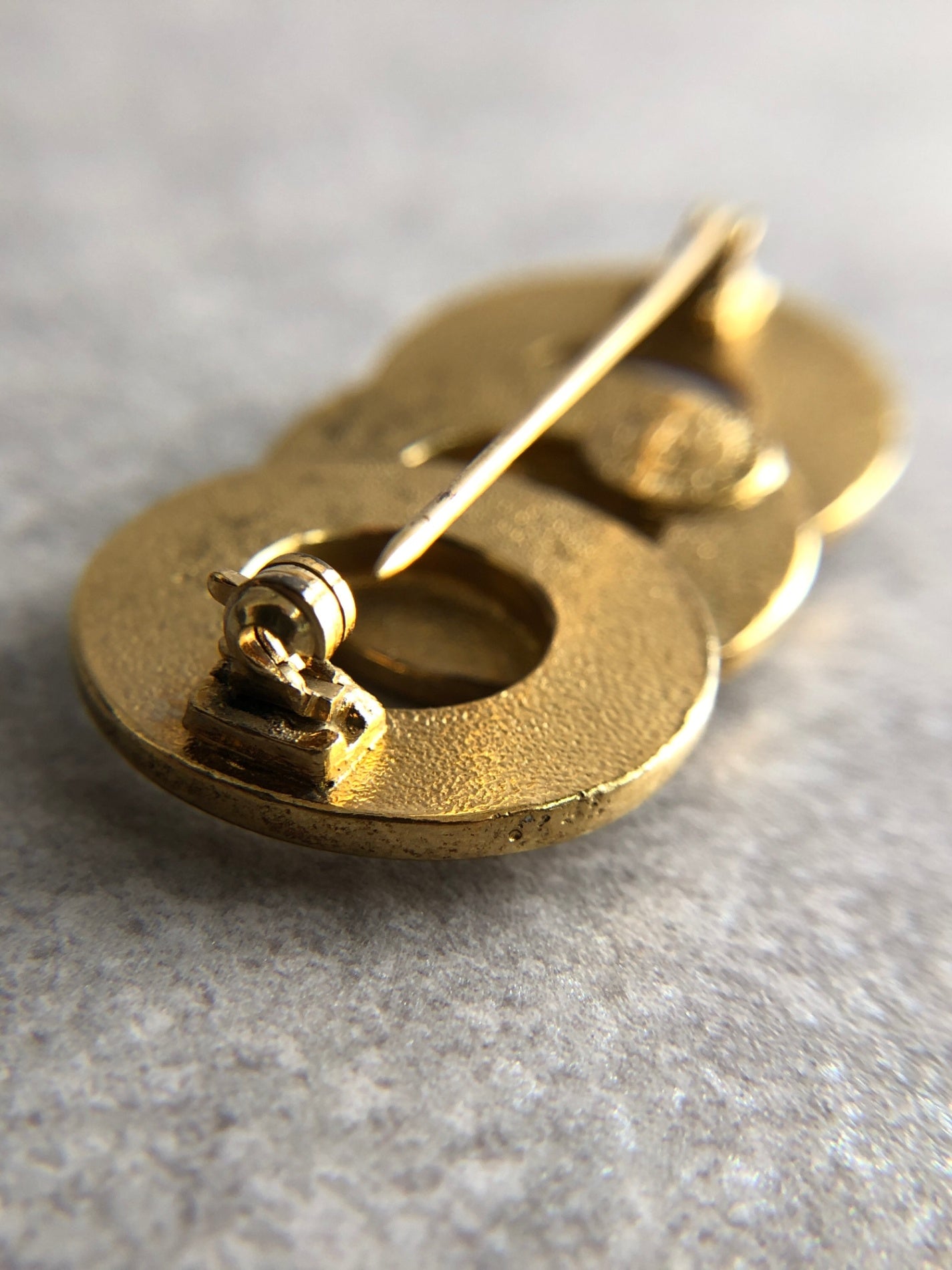 CELINE Circle Logo Brooch Gold Vintage zdjjws