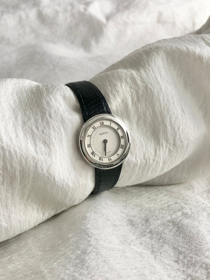 GUCCI Logo Quartz Watch Silver×Black Vintage jfpy7r