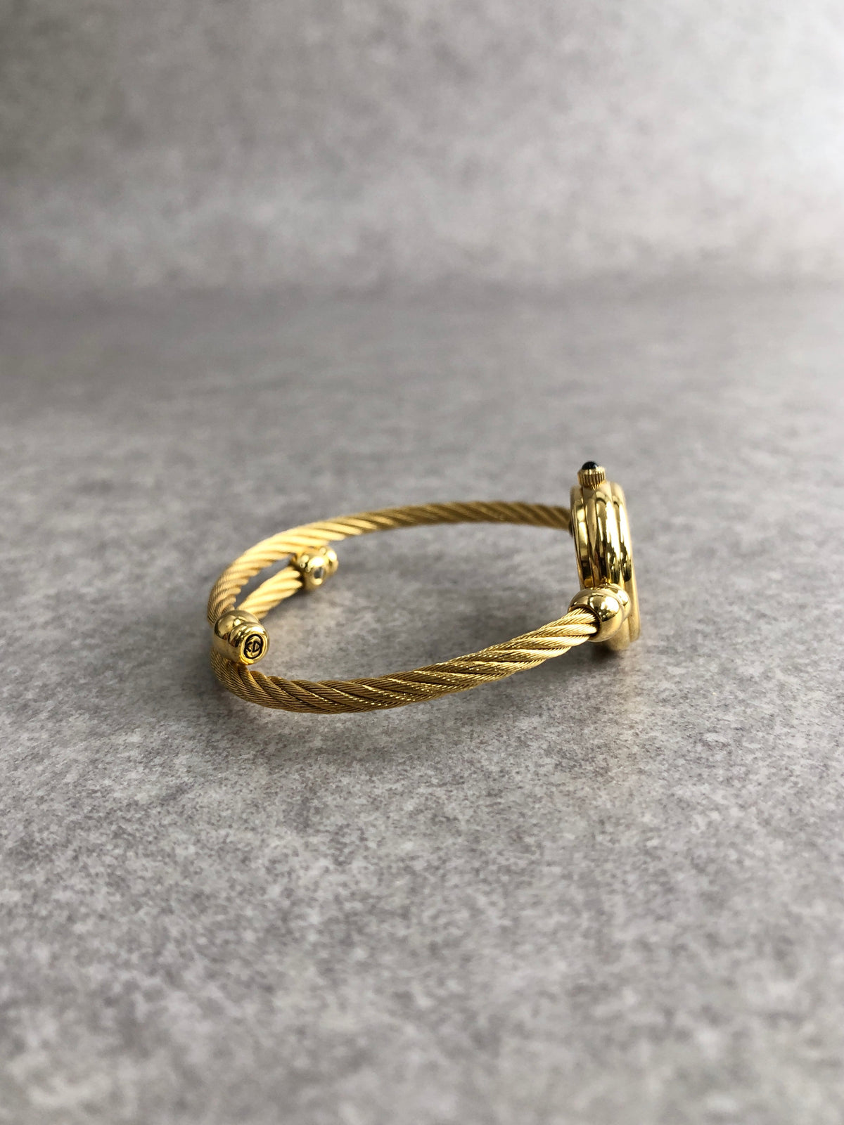 GUCCI Logo Bangle Quartz Watch Gold×Black 2700.2.L Vintage sjrskg