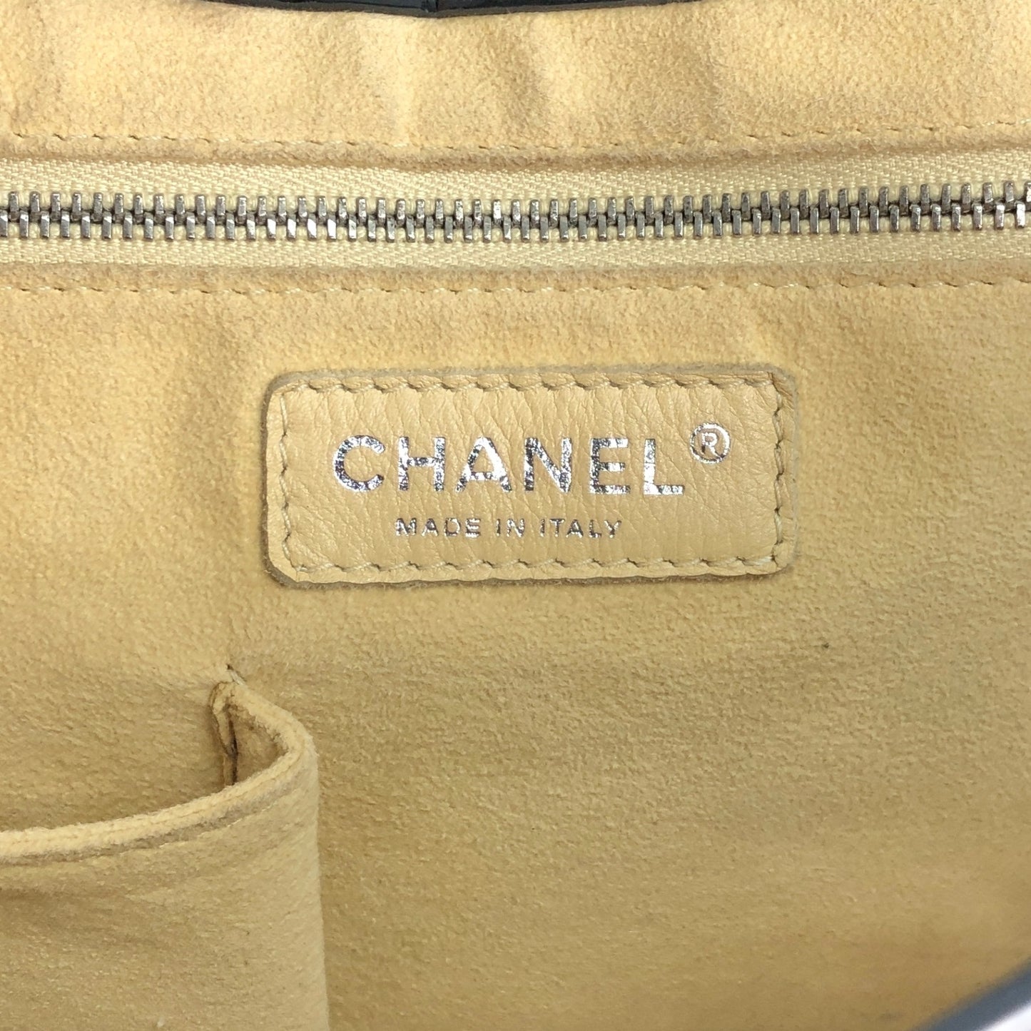 CHANEL Coco Mark Totebag Black Vintage xpyt38