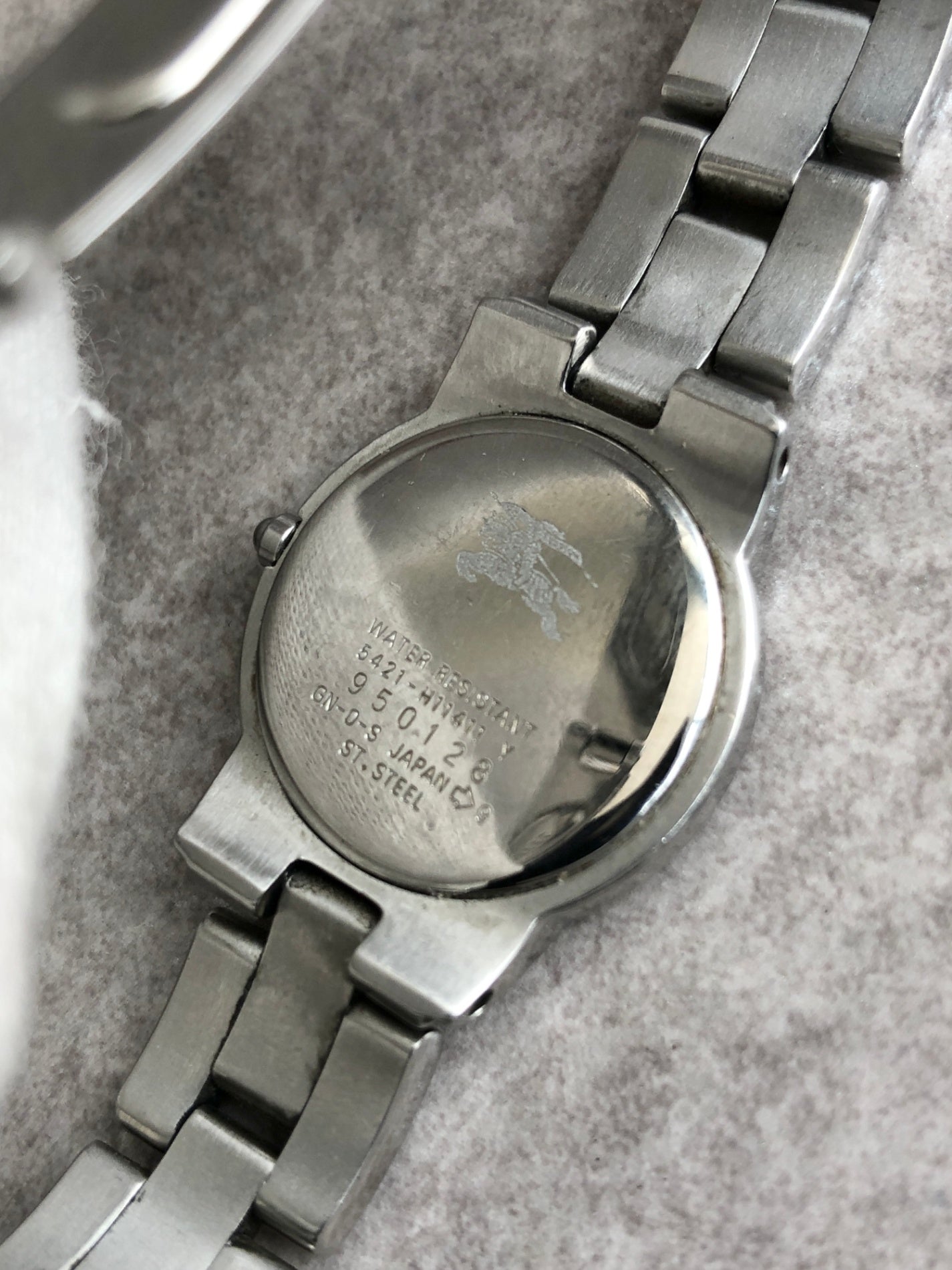 BURBERRY Logo Watch Silver 5421-H11411 Vintage 38ehpt