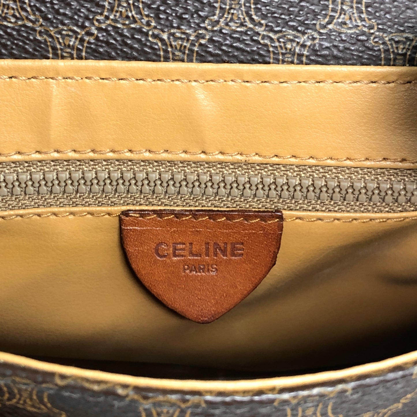 CELINE Macadam Blason Shoulder bag Brown Vintage 4bfs88