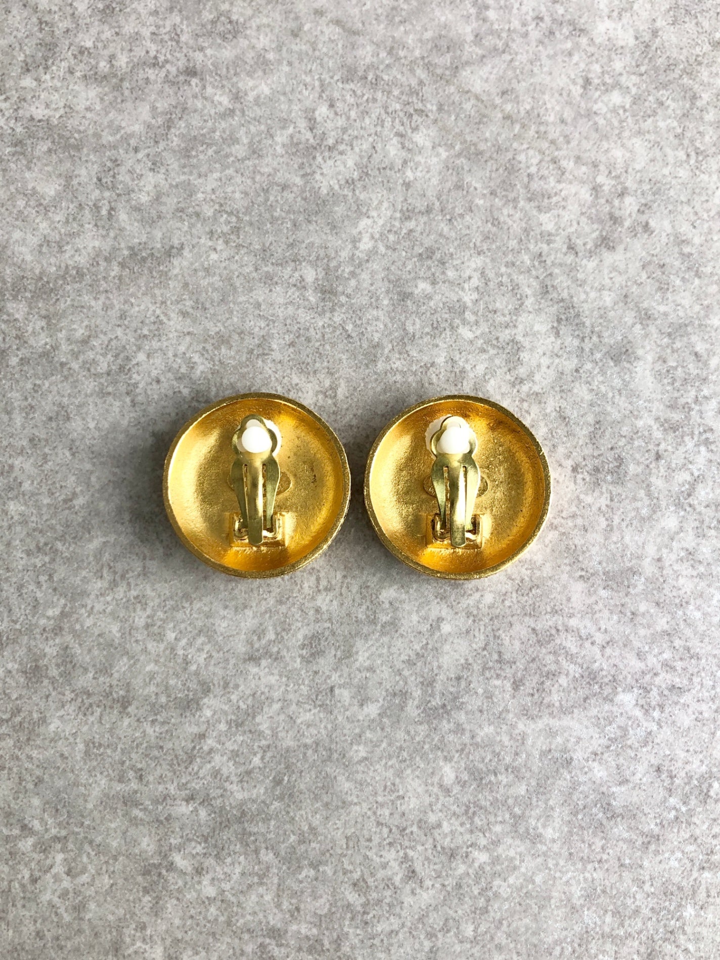 CHANEL Coco Mark   Earrings Gold Vintage sciwvb