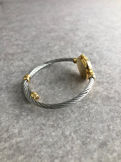 GUCCI Logo Bangle Watch Gold×Silver 2700.2.L Vintage yekiep