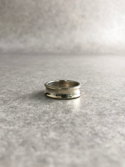 Tiffany & Co. Round Logo Ring Silver Vintage kp5zs7