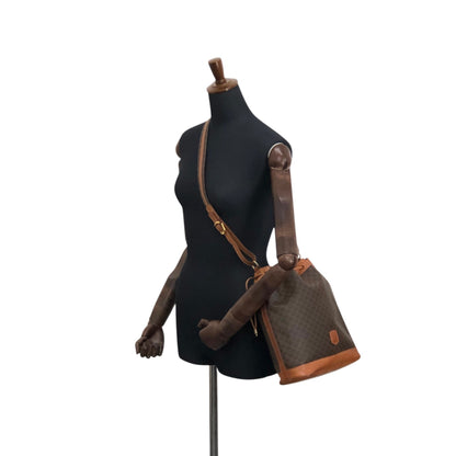 CELINE Macadam Blason Drawstring Shoulder bag Brown Vintage 8s5hbf