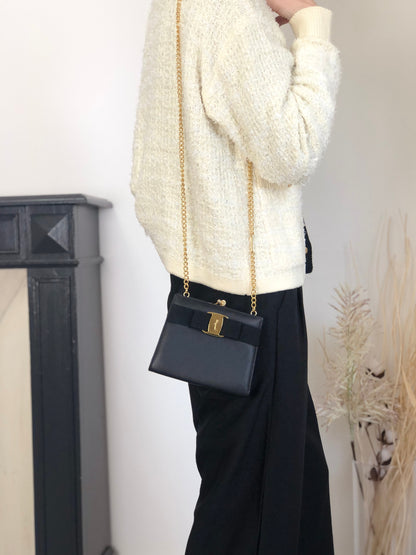 Salvatore Ferragamo Vala Ribbon Small Chain Shoulder bag Black Vintage y5f4jw