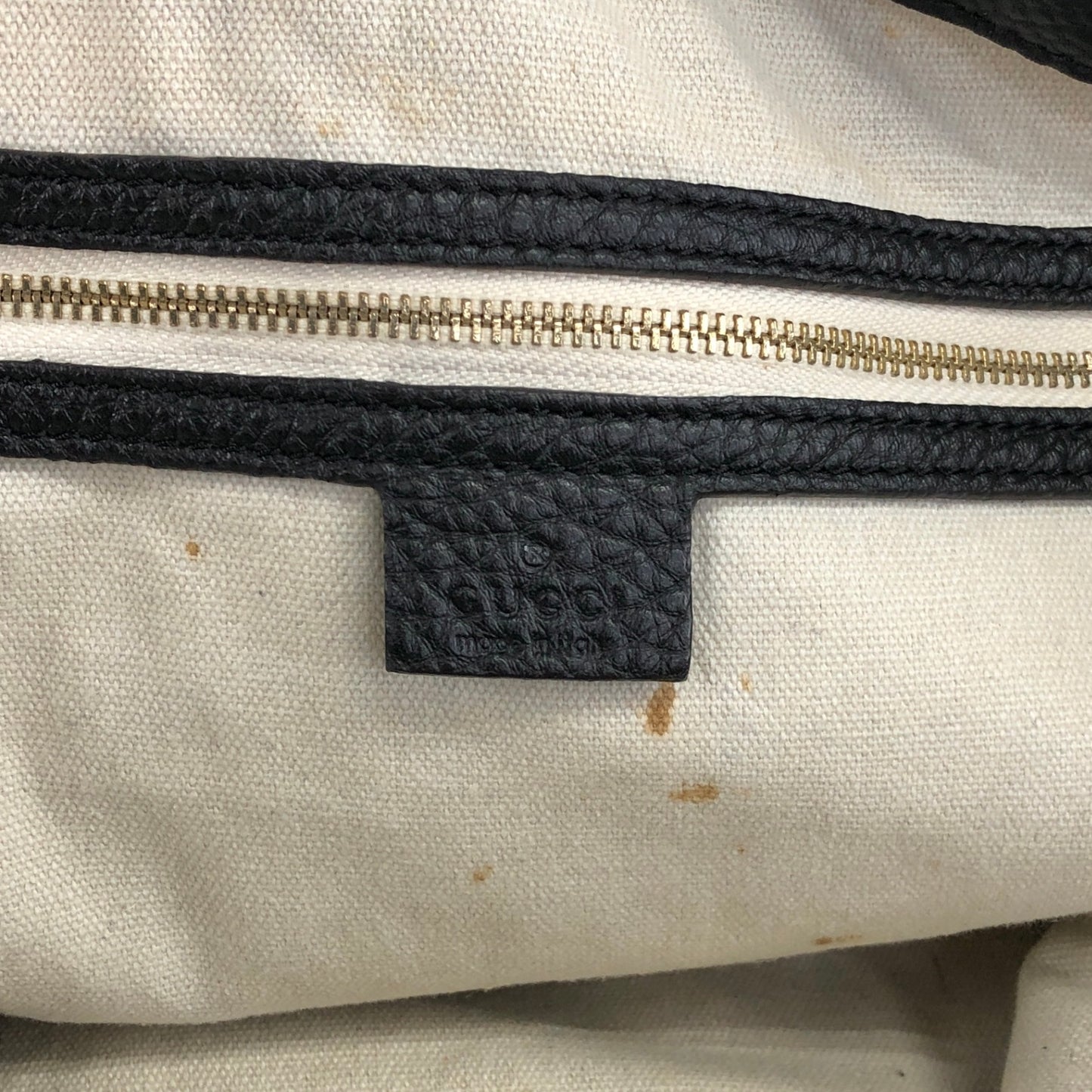 GUCCI Logo Embossed Tassel Shoulder bag Hobobag Black Vintage p2pw3n