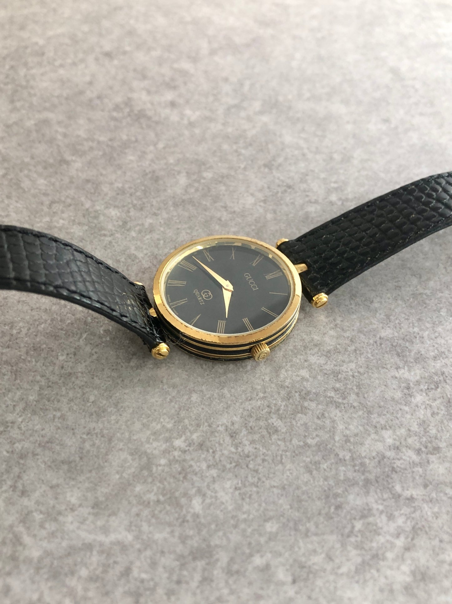 GUCCI Watch Black×Gold Vintage x7vvmr