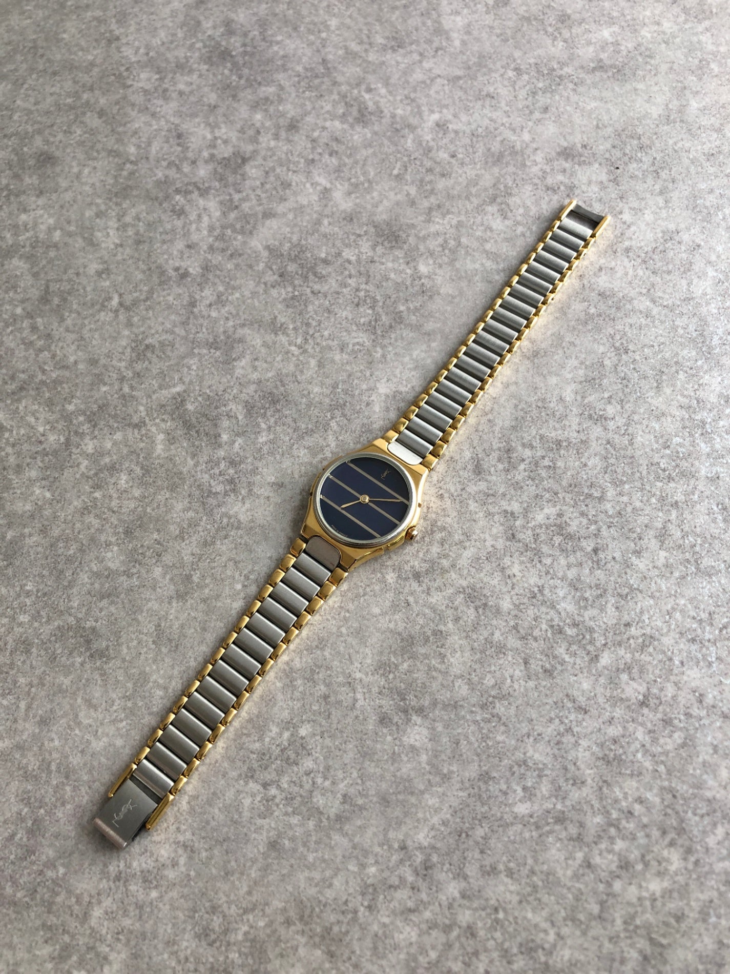 Yves Saint Laurent YSL Logo Watch Silver×Black Vintage as4e87