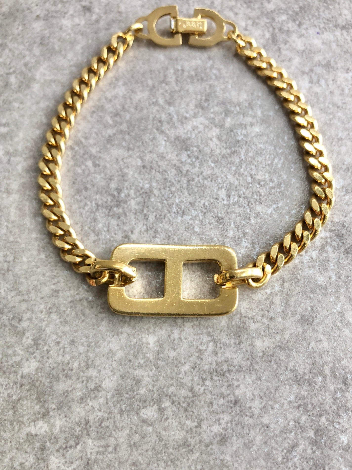 Christian Dior CD Logo Motif Bracelet Gold Vintage 67is3y