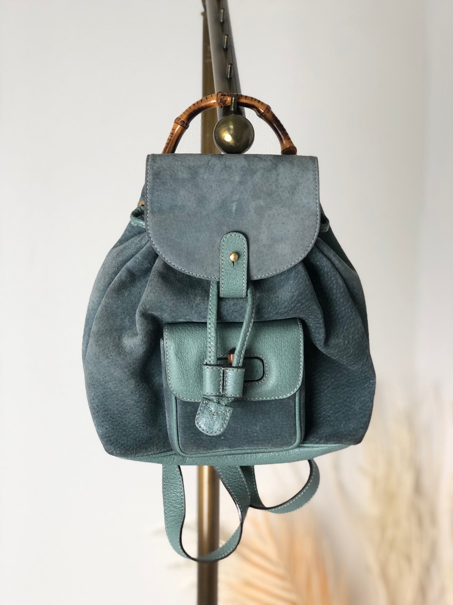 GUCCI Bamboo Suede Backpack Blue Vintage y2m3tw