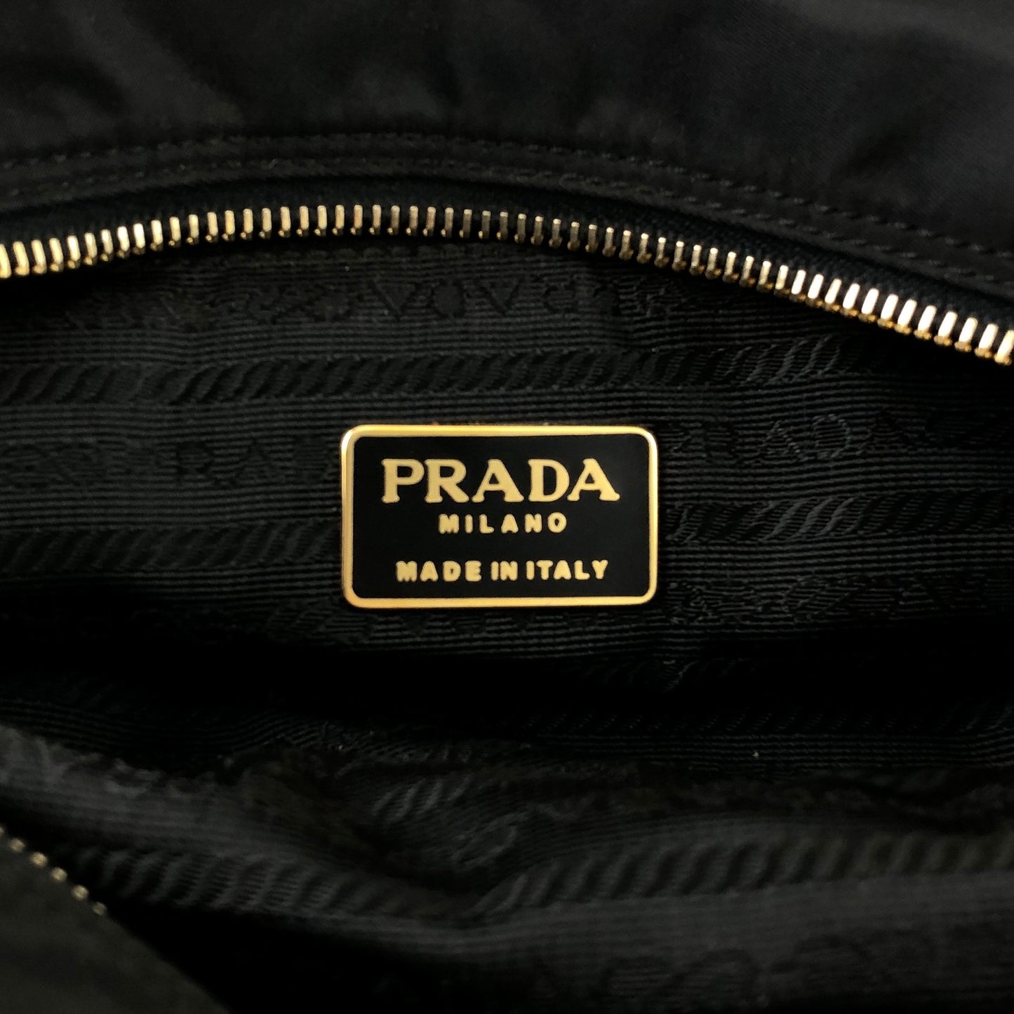 PRADA Tessuto Triangle Logo Chain Shoulder bag Black Vintage aymjy2