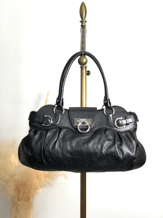 Salvatore Ferragamo Gancini Handbag Black Vintage 5aexwa