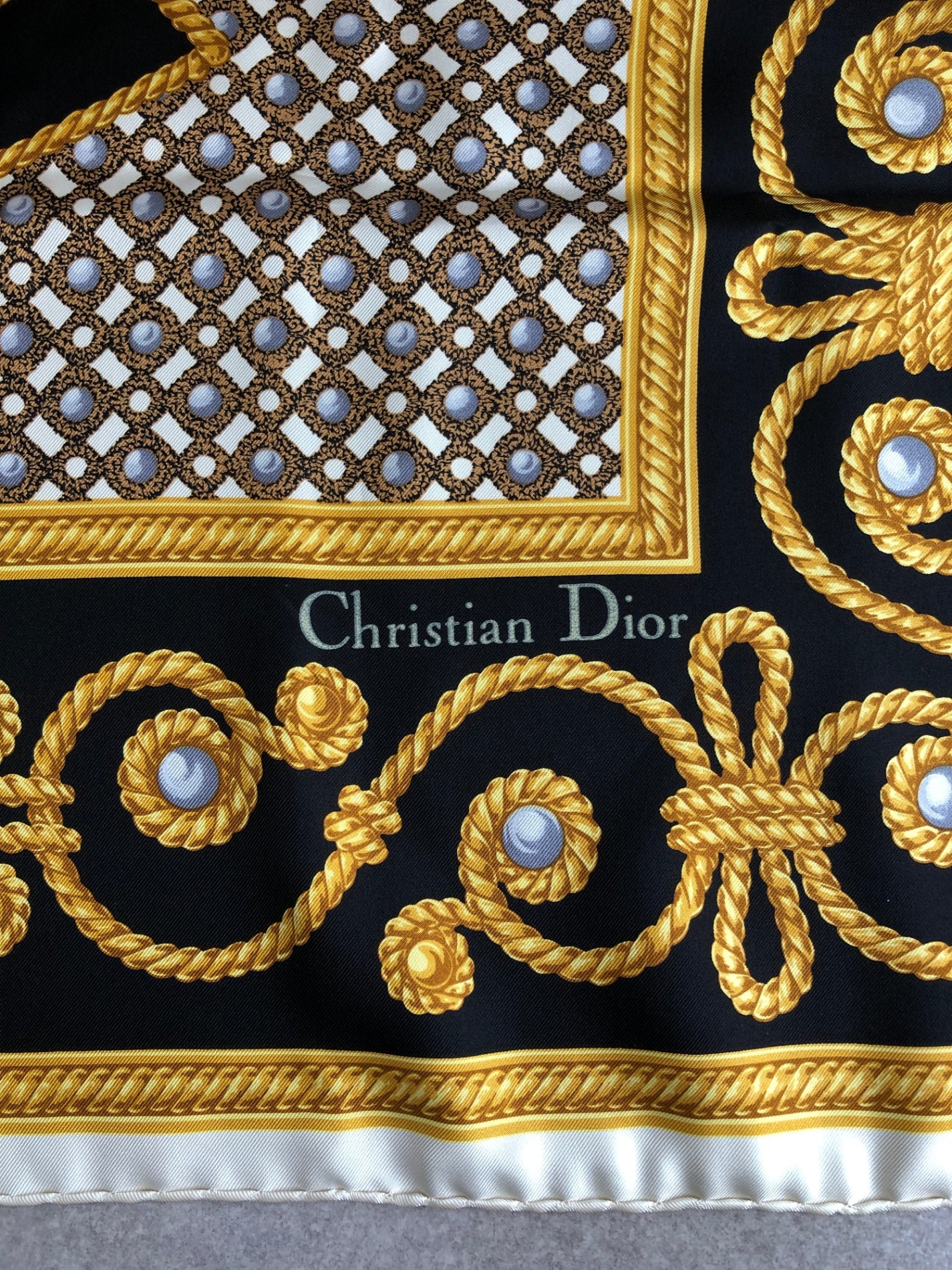 o*o様 Christian Dior スカーフ ロゴ 総柄 シルク100％ Christian Dior Logo Motif SILK Scarf Gold×Black Vintage ikbe8h