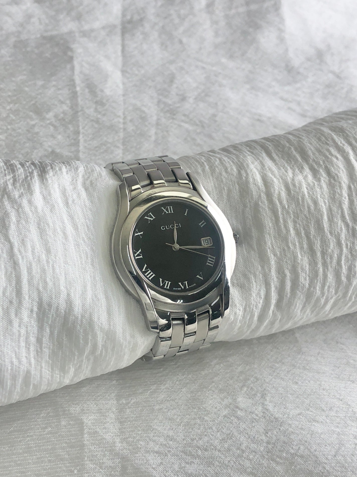 GUCCI Quartz Watch Silver×Black 5500M Vintage naczc4