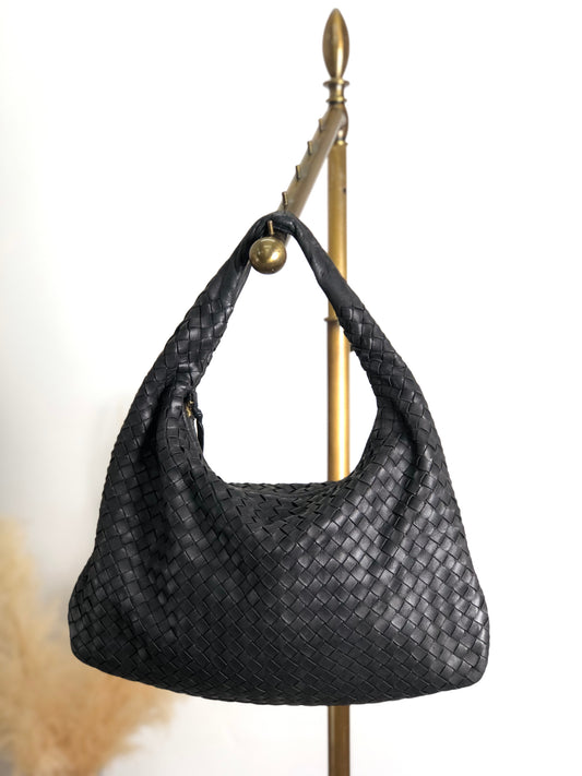 Bottega Veneta Intrecciato Shoulder bag Black Vintage t85582