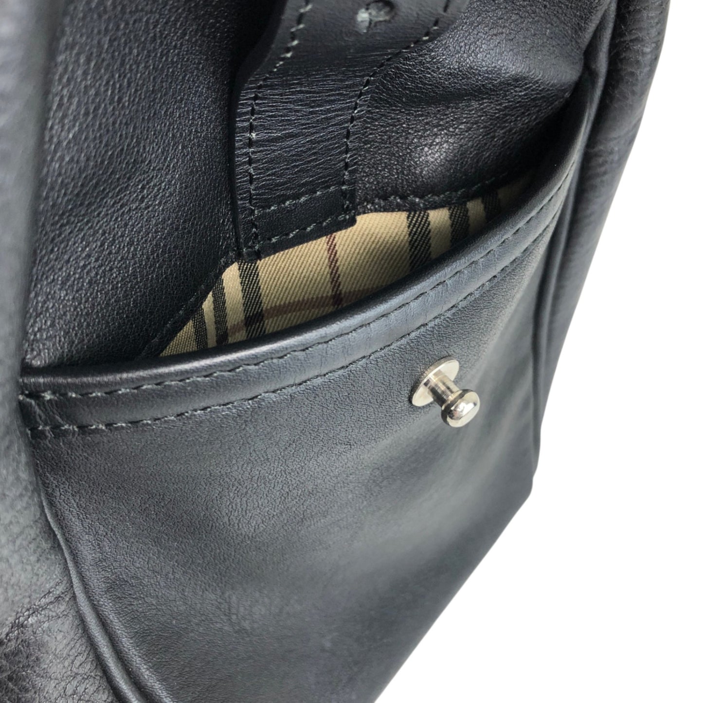 BURBERRY Front Buckle Shoulder bag Black Vintage tpmx3y