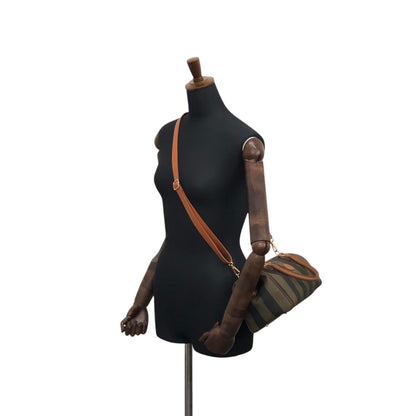 FENDI Pecan Logo Two-way Handbag Shoulder bag Brown Vintage sudkyw